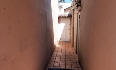 Casa con Quincho y Pileta