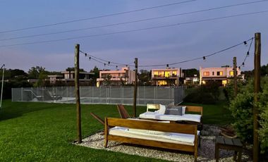 Venta - Casa en Barrio Privado Altos de Campo Grande - Pilar