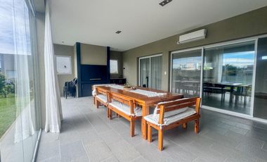 Venta - Casa en Barrio Privado Altos de Campo Grande - Pilar