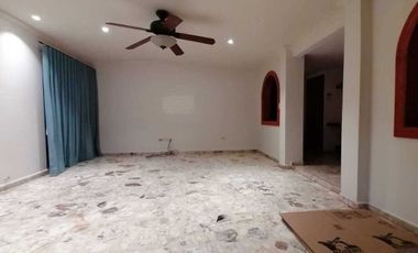 Casa en Renta de 1 PISO lista para habitar en San Pedro Garza García