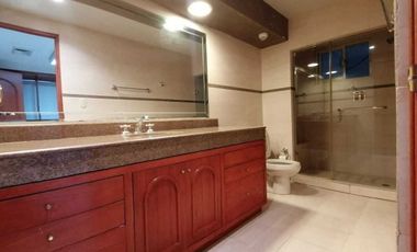Casa en Renta de 1 PISO lista para habitar en San Pedro Garza García