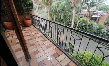Amplios Espacios Casa Envig las brujas 6 alcobas !!300m2💰1630 Mill.