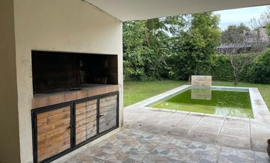 Venta Casa de 2 dorm. en Sauce Viejo con pileta