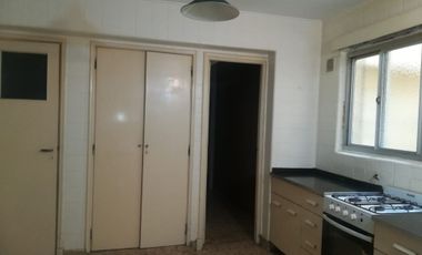 DEPARTAMENTO EN VENTA 3 DORM 2 BAÑ FRENTE - CENTRO