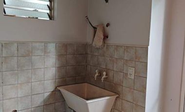 ¡OPORTUNIDA ÚNICA CON UBICACION PRIVILEGIADA. CASA EN VENTA UBICADA EN CALLE MITRE A PASOS DE LA AV JOSE INGENIEROS. OBERÁ MISIONES.