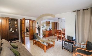 Casa en venta en la reina