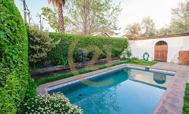 Casa en venta en la reina