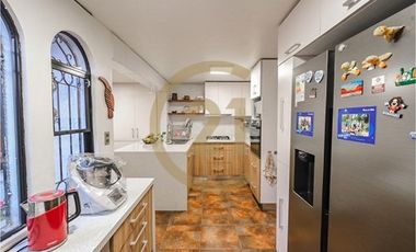 Casa en venta en la reina