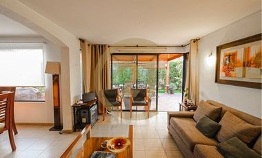 Casa en venta en la reina