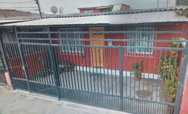 Casa en Venta en Clotario Blest con Departamental