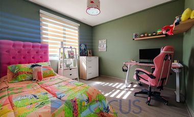 Casa en Venta en Vive en tranquilo sector de Padre Hurtado a pasos de la laguna