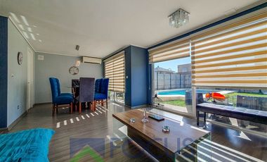 Casa en Venta en Vive en tranquilo sector de Padre Hurtado a pasos de la laguna