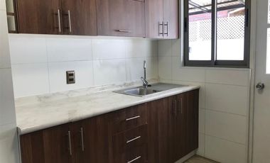 Casa en Venta en Vitacura / La Llavería