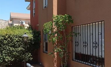 Casa en Venta en Valle Lo Campino