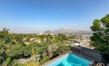 Casa en Arriendo en Av. La Quebrada / Las Condes