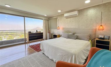 Casa en Arriendo en Av. La Quebrada / Las Condes