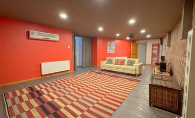 Casa en Arriendo en Av. La Quebrada / Las Condes
