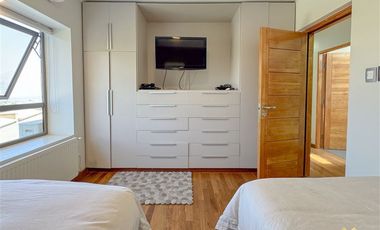 Casa en Arriendo en Av. La Quebrada / Las Condes