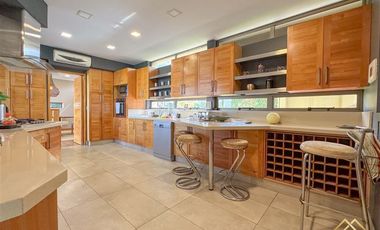 Casa en Arriendo en Av. La Quebrada / Las Condes