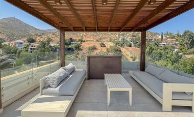 Casa en Arriendo en Av. La Quebrada / Las Condes