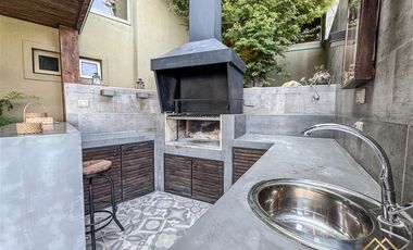 Casa en Arriendo en Av. La Quebrada / Las Condes