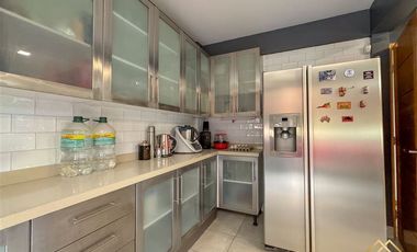 Casa en Arriendo en Av. La Quebrada / Las Condes