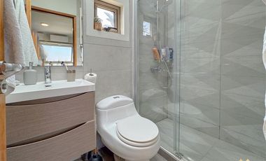 Casa en Arriendo en Av. La Quebrada / Las Condes