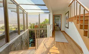 Casa en Arriendo en Av. La Quebrada / Las Condes