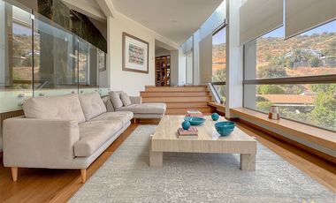 Casa en Arriendo en Av. La Quebrada / Las Condes