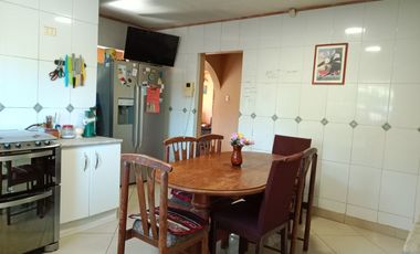 VENDO CASA FAMILIAR LIMACHE, 823 M2 TERRENO, 137 M2 CONSTRUIDOS