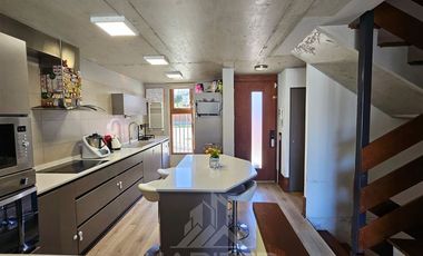 Casa en Venta en COD38010 Av. Andalue San Pedro de la Paz