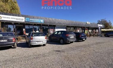 Local Comercial en Arriendo en Avenida Chicureo con Alba I