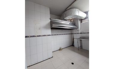 VENDO LOCAL: PLAZOLETA DE COMIDAS $ OPORTUNIDAD!