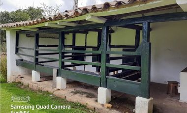 VENDO EXCLUSIVA HACIENDA CERCA DE BOGOTA