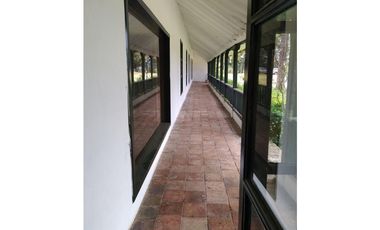 VENDO EXCLUSIVA HACIENDA CERCA DE BOGOTA