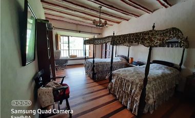 VENDO EXCLUSIVA HACIENDA CERCA DE BOGOTA