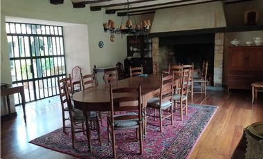 VENDO EXCLUSIVA HACIENDA CERCA DE BOGOTA
