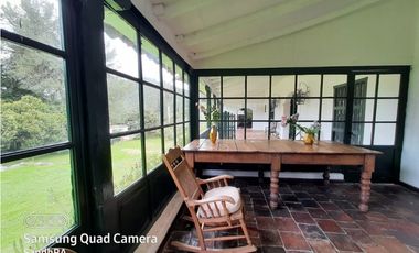 VENDO EXCLUSIVA HACIENDA CERCA DE BOGOTA