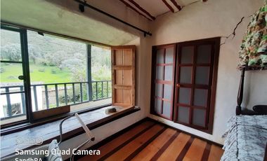VENDO EXCLUSIVA HACIENDA CERCA DE BOGOTA