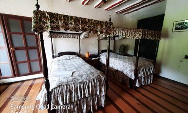 VENDO EXCLUSIVA HACIENDA CERCA DE BOGOTA