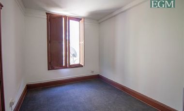 Local Comercial en Arriendo en Edificio con Estacionamientos / Cienfuegos