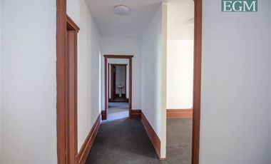 Local Comercial en Arriendo en Edificio con Estacionamientos / Cienfuegos
