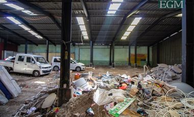 Local Comercial en Arriendo en Edificio con Estacionamientos / Cienfuegos