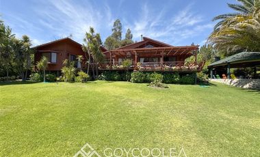 Casa en Venta en Orilla Lago San Rafael