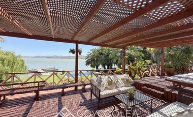 Casa en Venta en Orilla Lago San Rafael