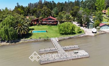 Casa en Venta en Orilla Lago San Rafael