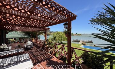 Casa en Venta en Orilla Lago San Rafael