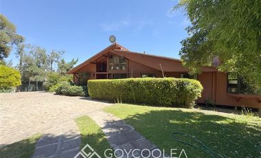 Casa en Venta en Orilla Lago San Rafael