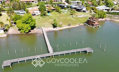Casa en Venta en Condominio Sector El Alamo