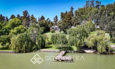 Casa en Venta en Orilla Lago San Rafael